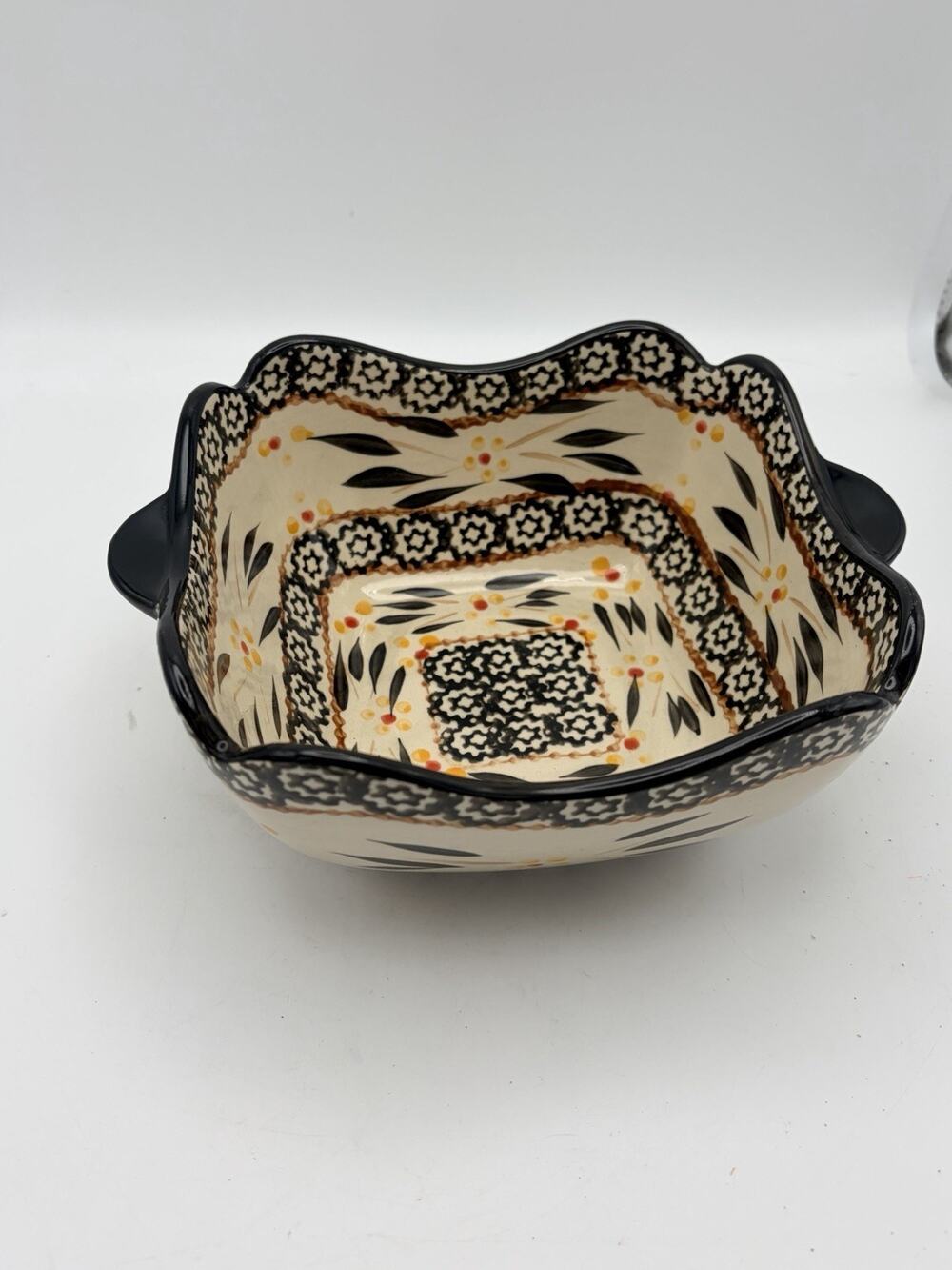 Temptations Old World 2.5 Qt Casserole/bowl